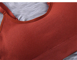 Seamless Sports Bra Women Fitness Top Yoga Bra for Cup A-D Black White Running Yoga Gym Crop Top Women Push Up Sport Bra Top Alodia Store