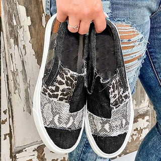 Women Canvas Shoes Fashion Snake Printed Luxury Flats Shoes