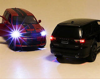 Dodge Durango SUV Alloy Car Model Diecast Metal Toy Vehicles Car Model High Simulation Sound Light Collection Kids Toy Gift