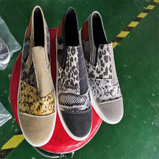 Women Canvas Shoes Fashion Snake Printed Luxury Flats Shoes