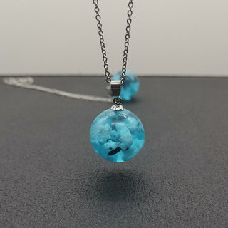 Chic Transparent Resin Rould Ball Moon Pendant Necklace Women Blue Sky White Cloud Chain Necklace Fashion Jewelry Gifts for Girl