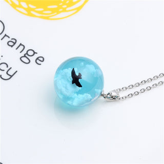 Chic Transparent Resin Rould Ball Moon Pendant Necklace Women Blue Sky White Cloud Chain Necklace Fashion Jewelry Gifts for Girl